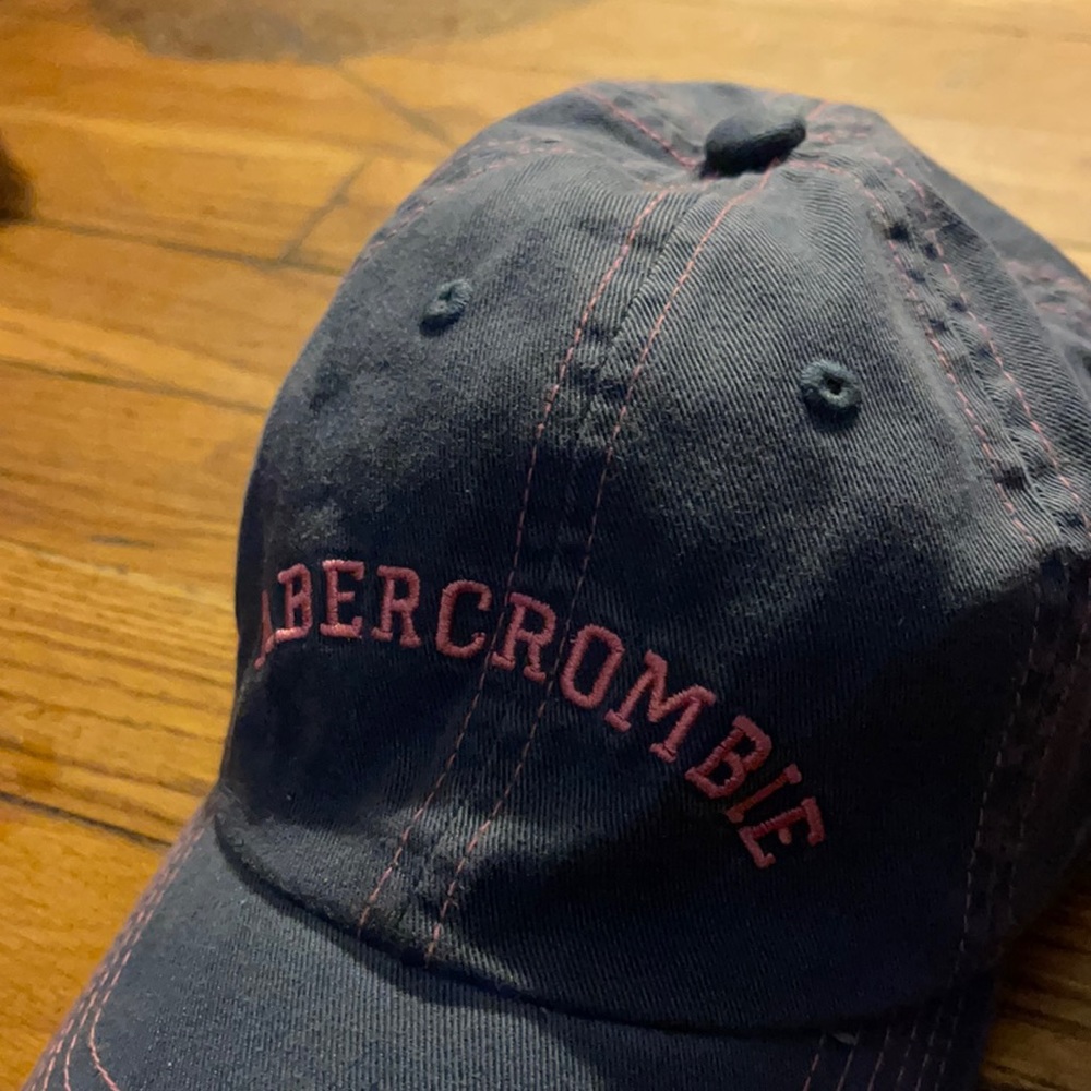 Abercrombie and Fitch Hatπ₯β€οΈ - Picture 2 of 3
